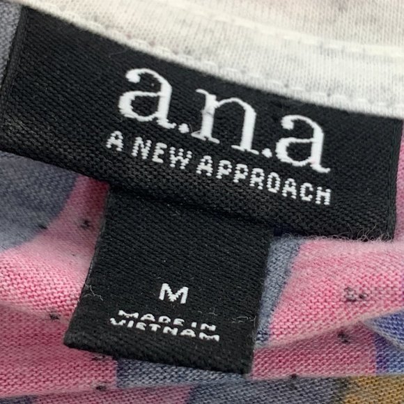 a.n.a. A Approach Striped Top Medium Shark Bite Scoop Neck Sleeveless Soft Flowy - Picture 3 of 13